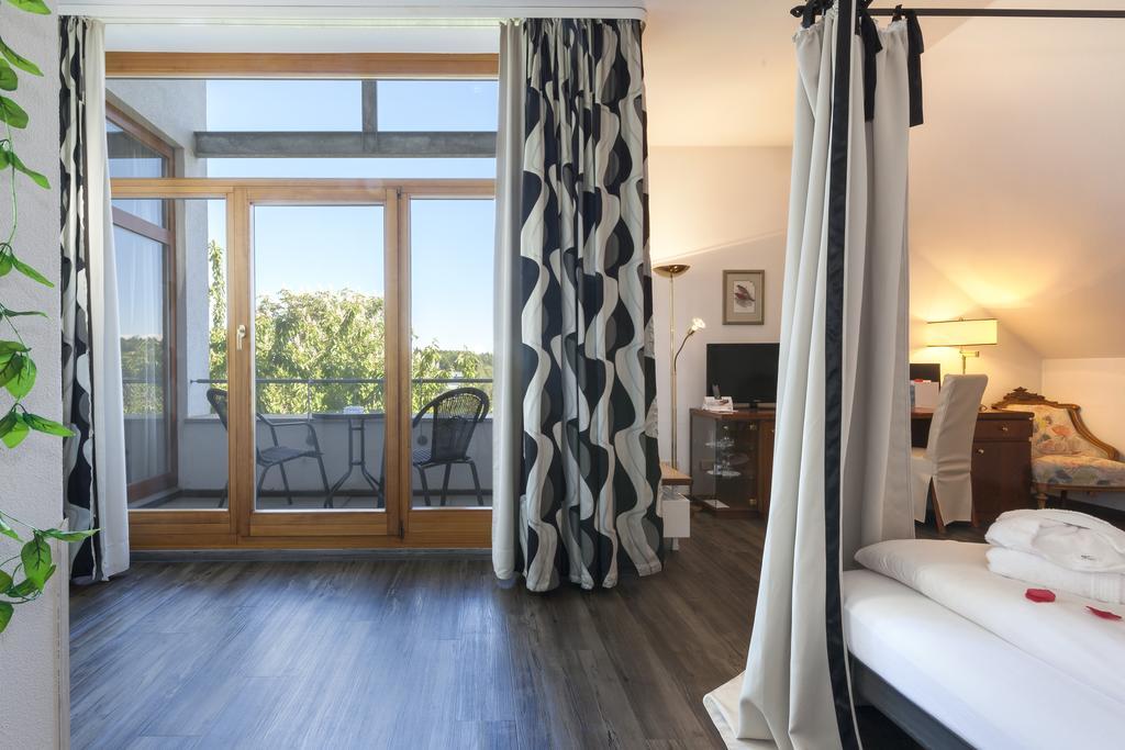 Romantik Hotel Johanniter-Kreuz Uberlingen Exterior foto
